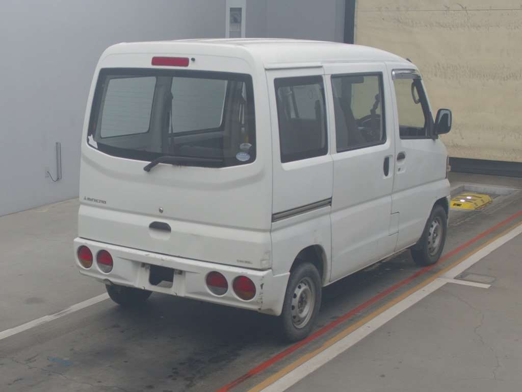 2010 Mitsubishi Minicab Van U61V[1]