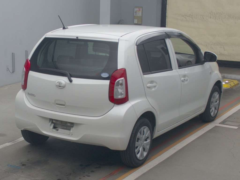 2016 Toyota Passo NGC30[1]