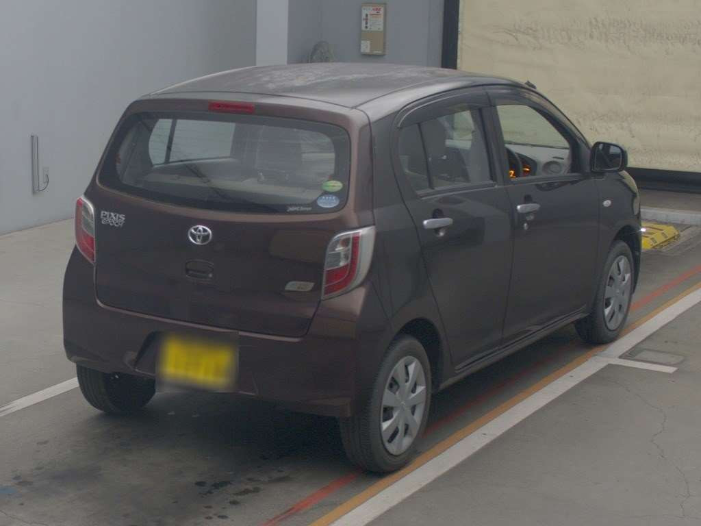 2012 Toyota Pixis Epoch LA300A[1]