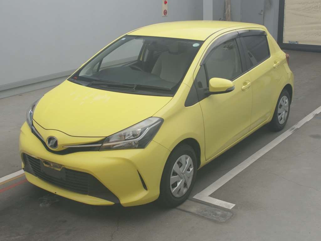 2015 Toyota Vitz NSP130[0]