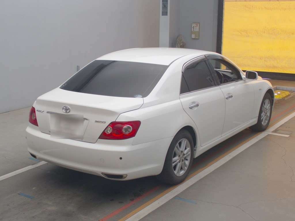 2005 Toyota Mark X GRX120[1]