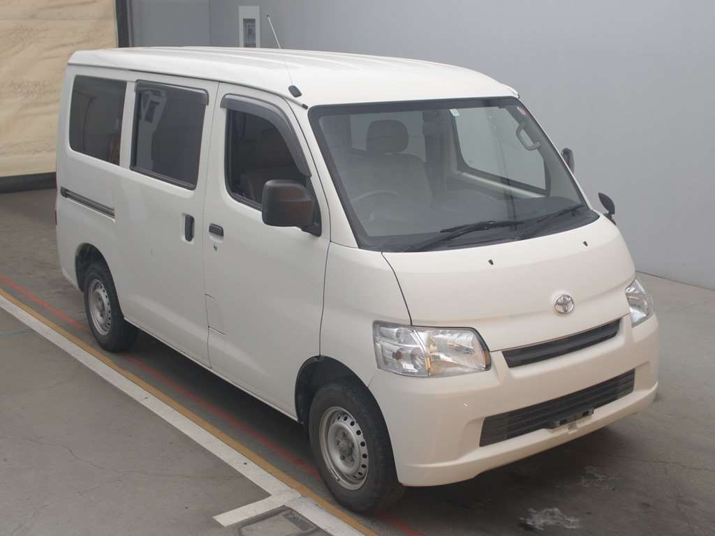 2019 Toyota Townace Van S402M[2]