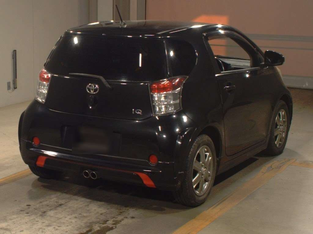 2009 Toyota iQ NGJ10[1]