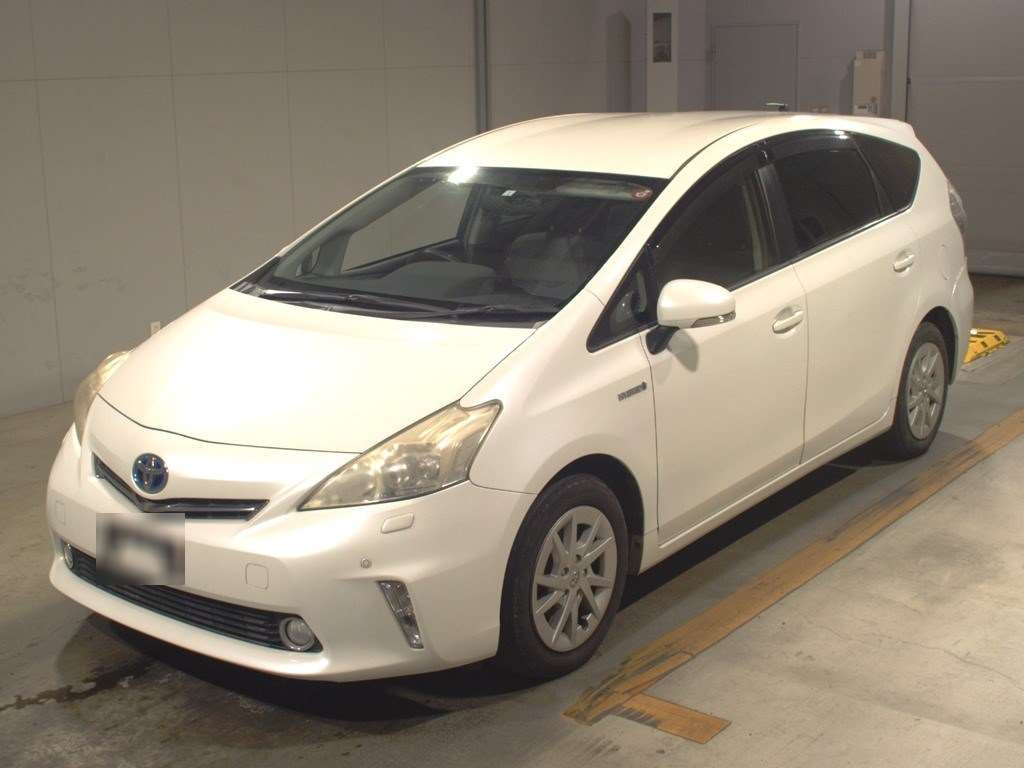 2012 Toyota Prius alpha ZVW41W[0]