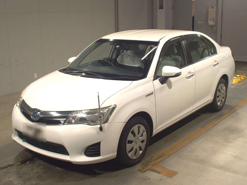 2013 Toyota Corolla Axio NKE165[0]