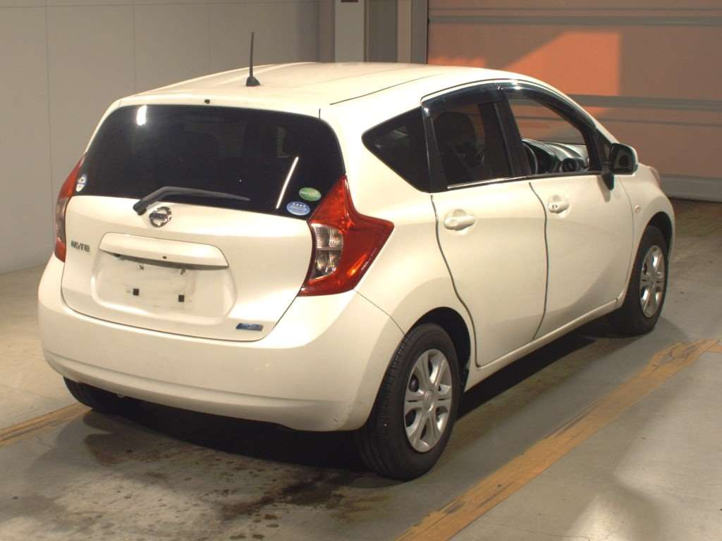 2013 Nissan Note E12[1]