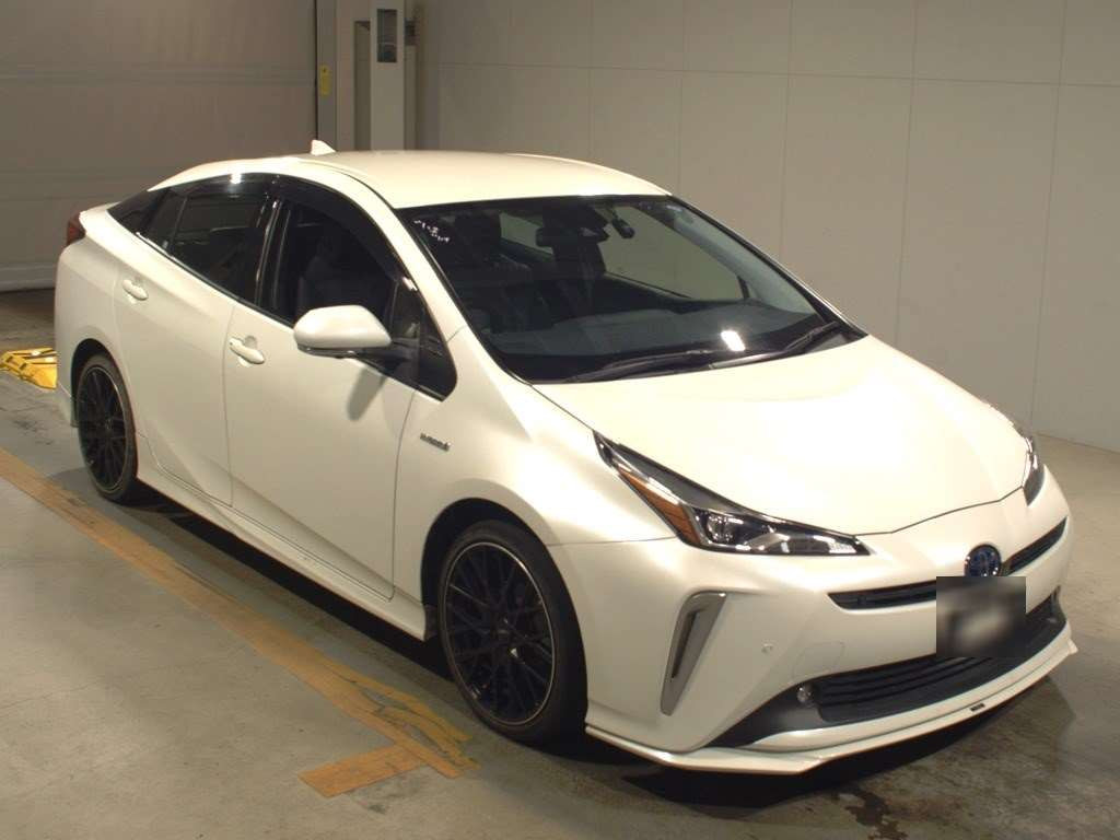 2019 Toyota Prius ZVW51[2]