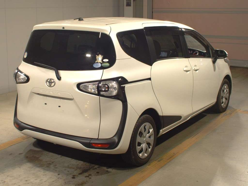 2015 Toyota Sienta NSP170G[1]