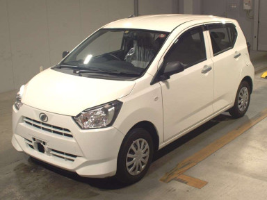 2017 Daihatsu Mira es