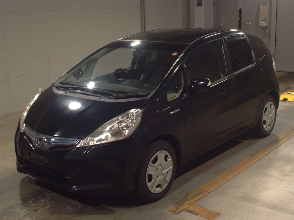 2013 Honda Fit Hybrid GP1[0]