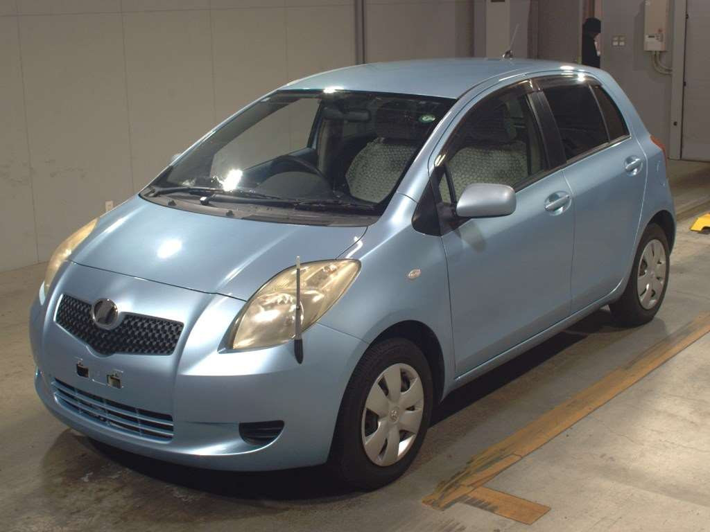 2005 Toyota Vitz SCP90[0]