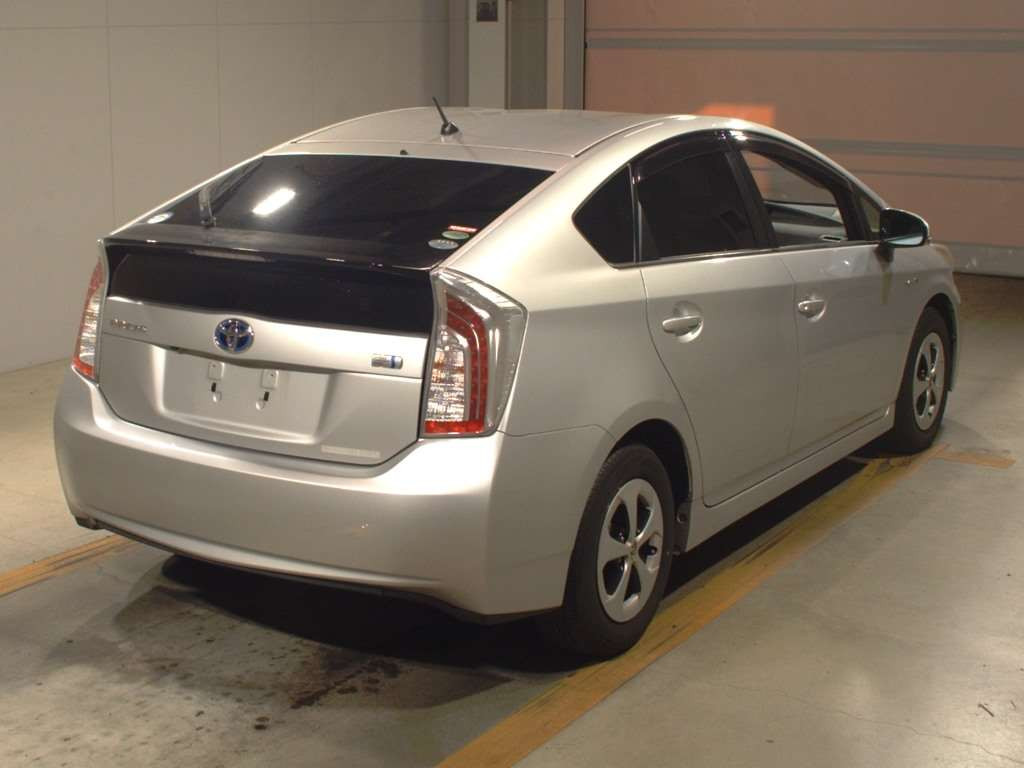 2012 Toyota Prius ZVW30[1]