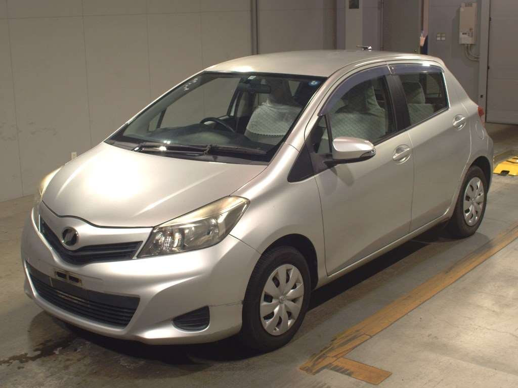 2011 Toyota Vitz KSP130[0]