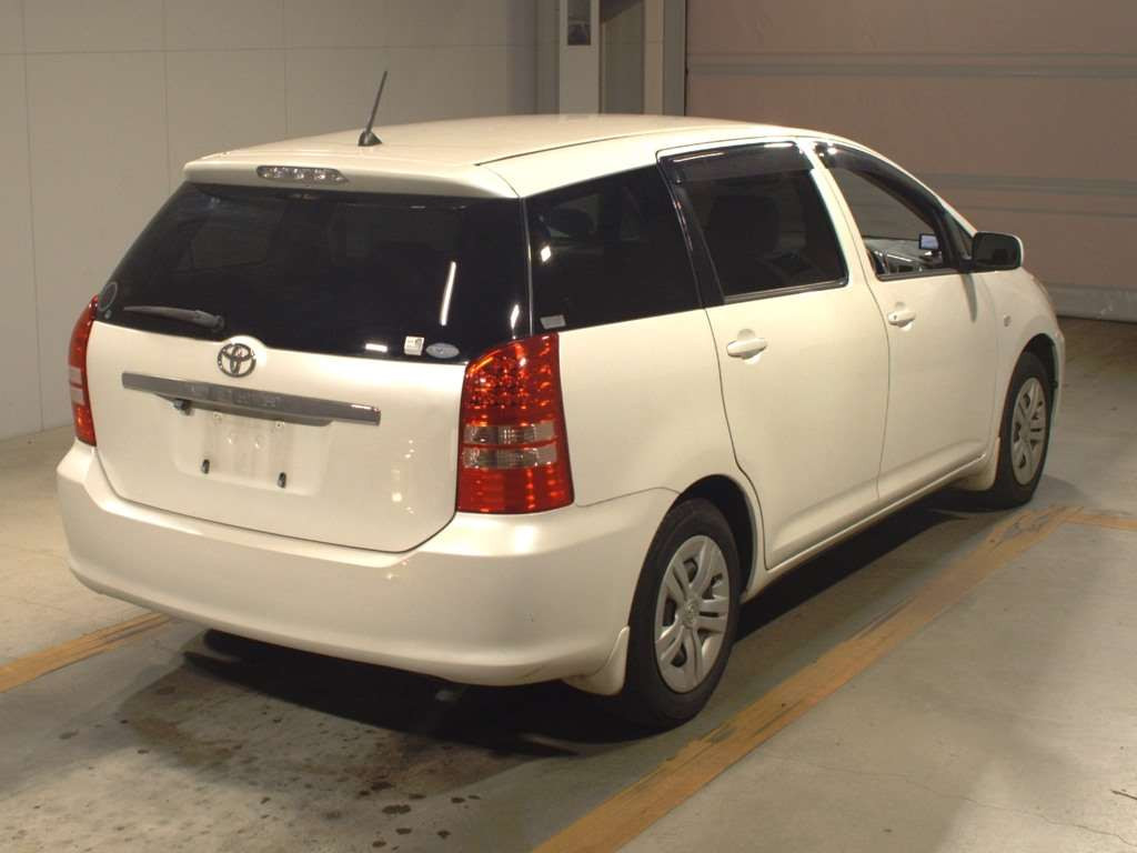 2003 Toyota Wish ZNE10G[1]