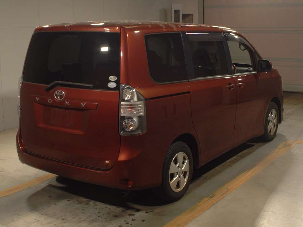 2009 Toyota Voxy ZRR70G[1]