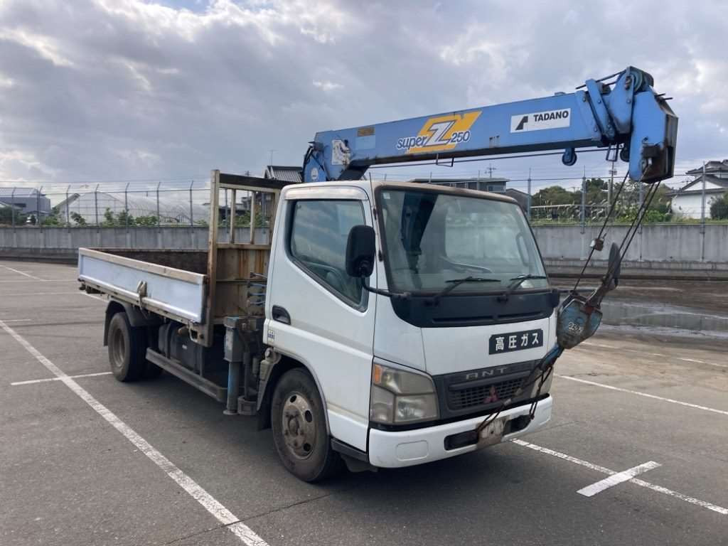 2003 Mitsubishi Fuso Canter FE73EEN[2]