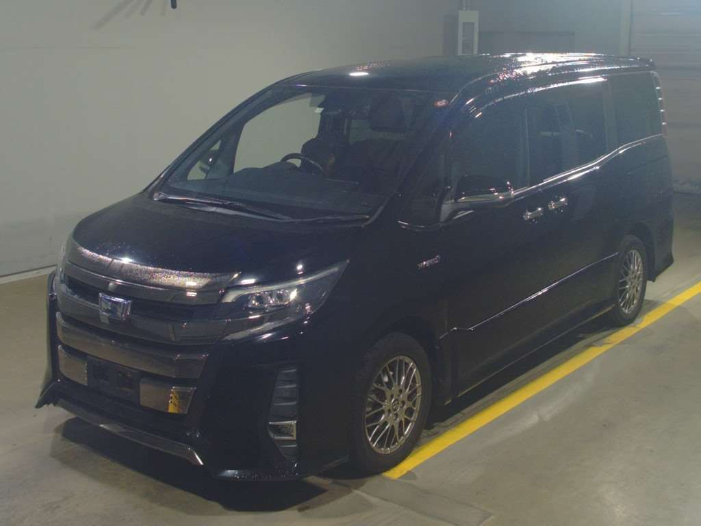 2017 Toyota Noah ZWR80W[0]