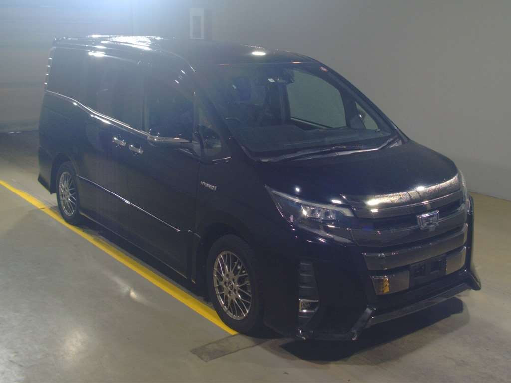 2017 Toyota Noah ZWR80W[2]