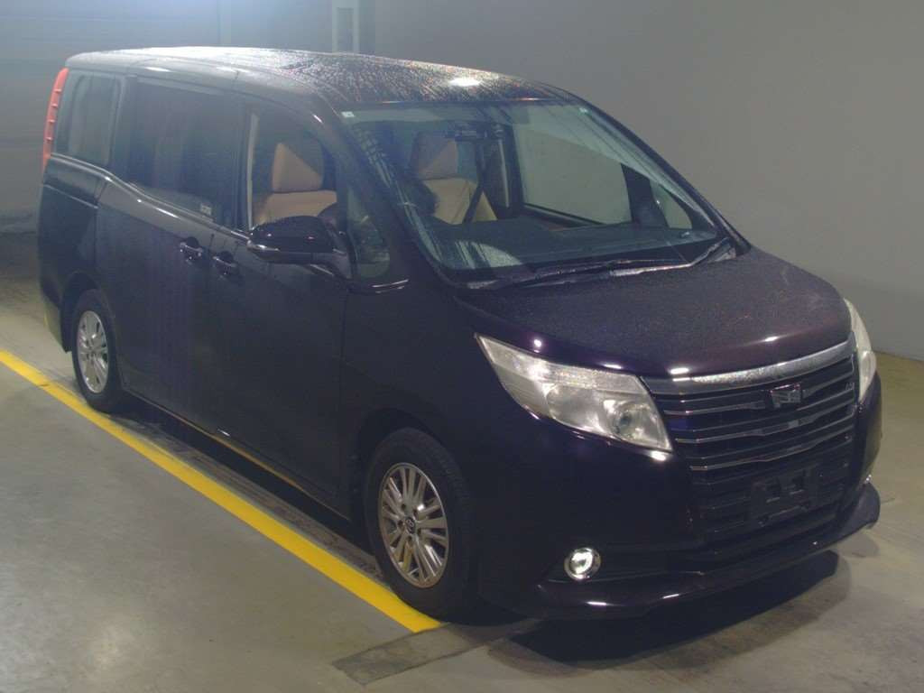 2014 Toyota Noah ZRR80G[2]