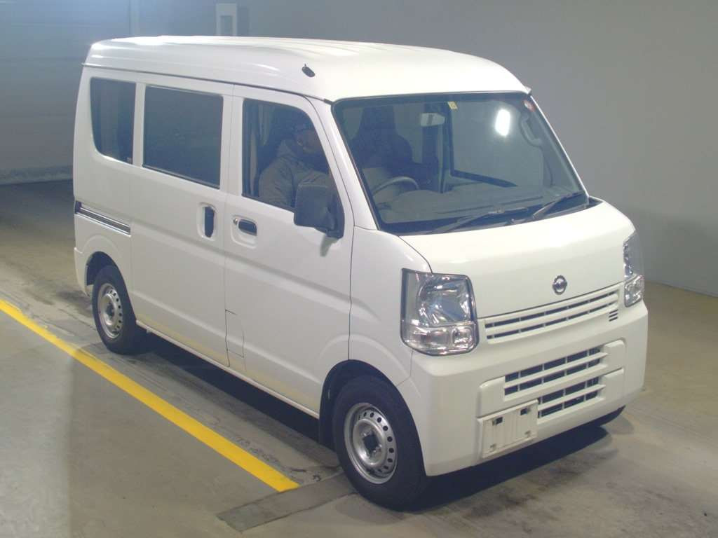 2020 Nissan NV100 Clipper DR17V[2]