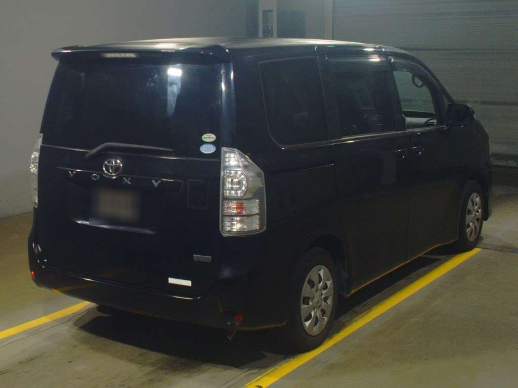 2012 Toyota Voxy ZRR70G[1]