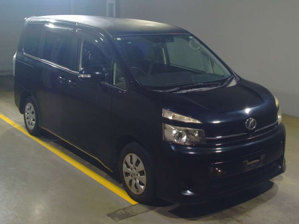 2012 Toyota Voxy ZRR70G[2]