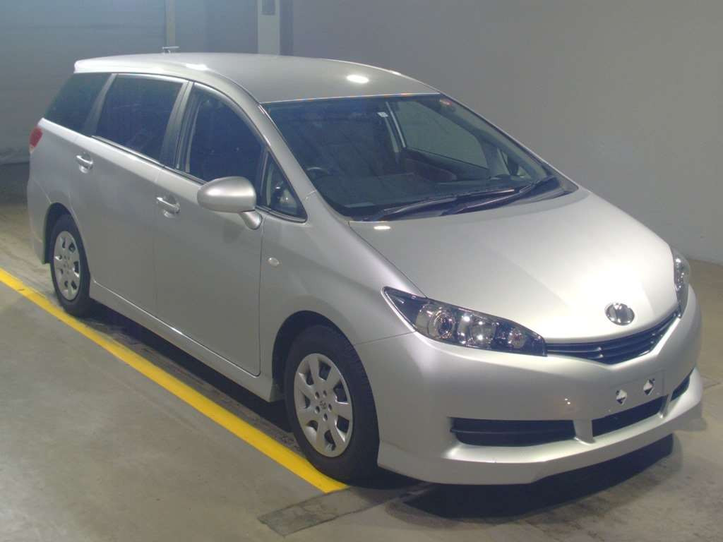 2011 Toyota Wish ZGE20G[2]