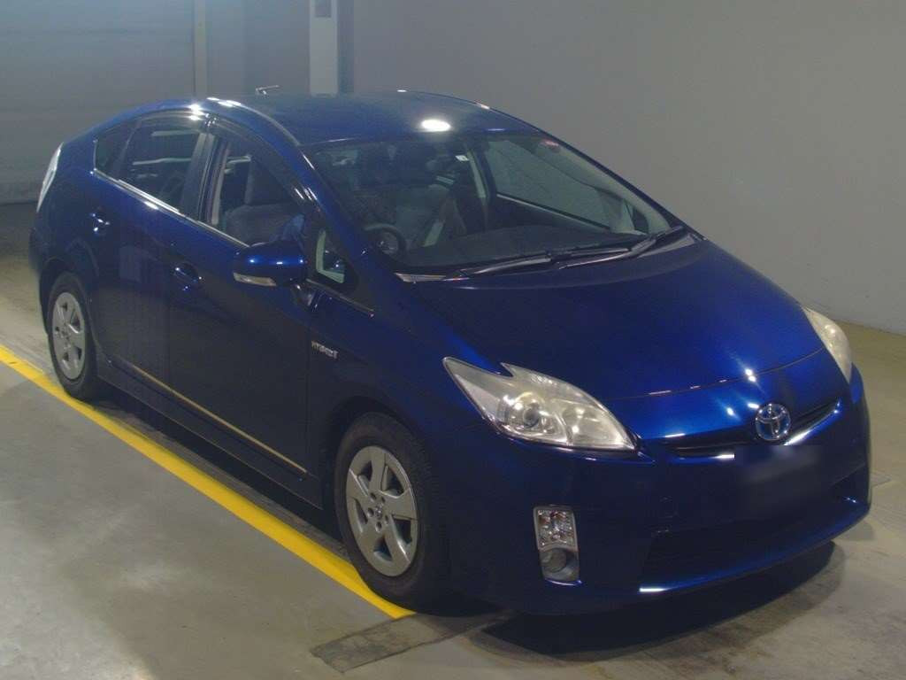 2010 Toyota Prius ZVW30[2]