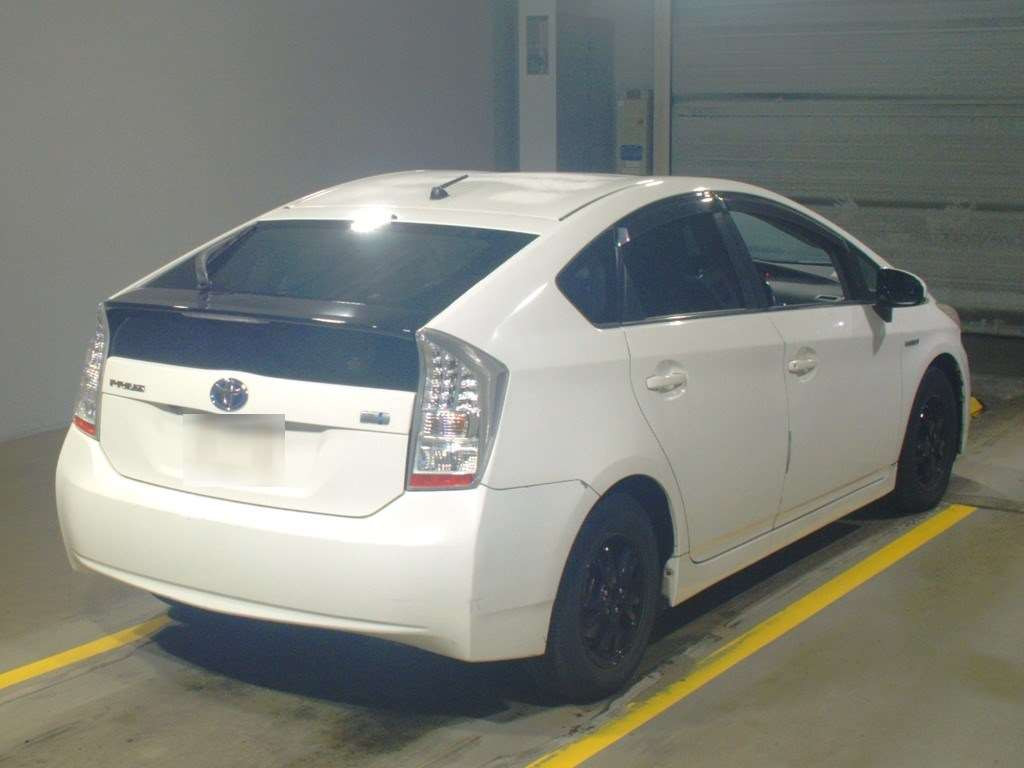 2010 Toyota Prius ZVW30[1]