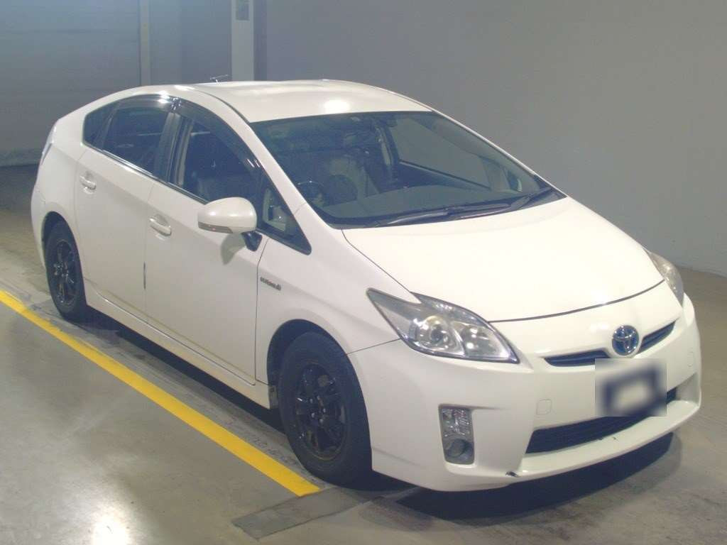 2010 Toyota Prius ZVW30[2]