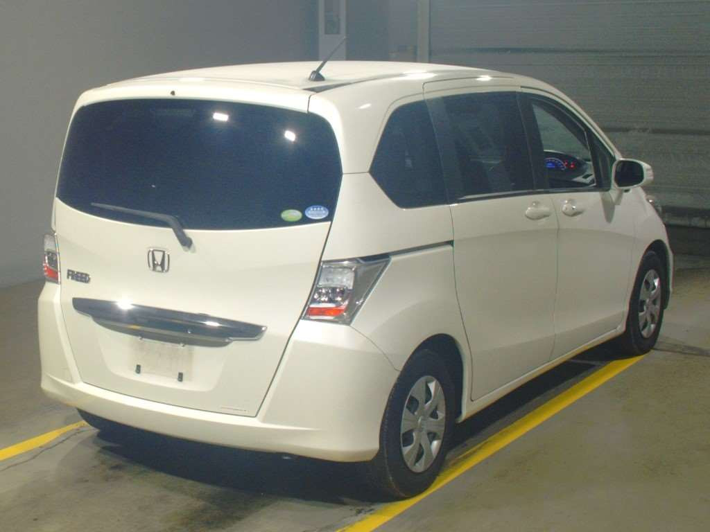 2012 Honda Freed GB3[1]