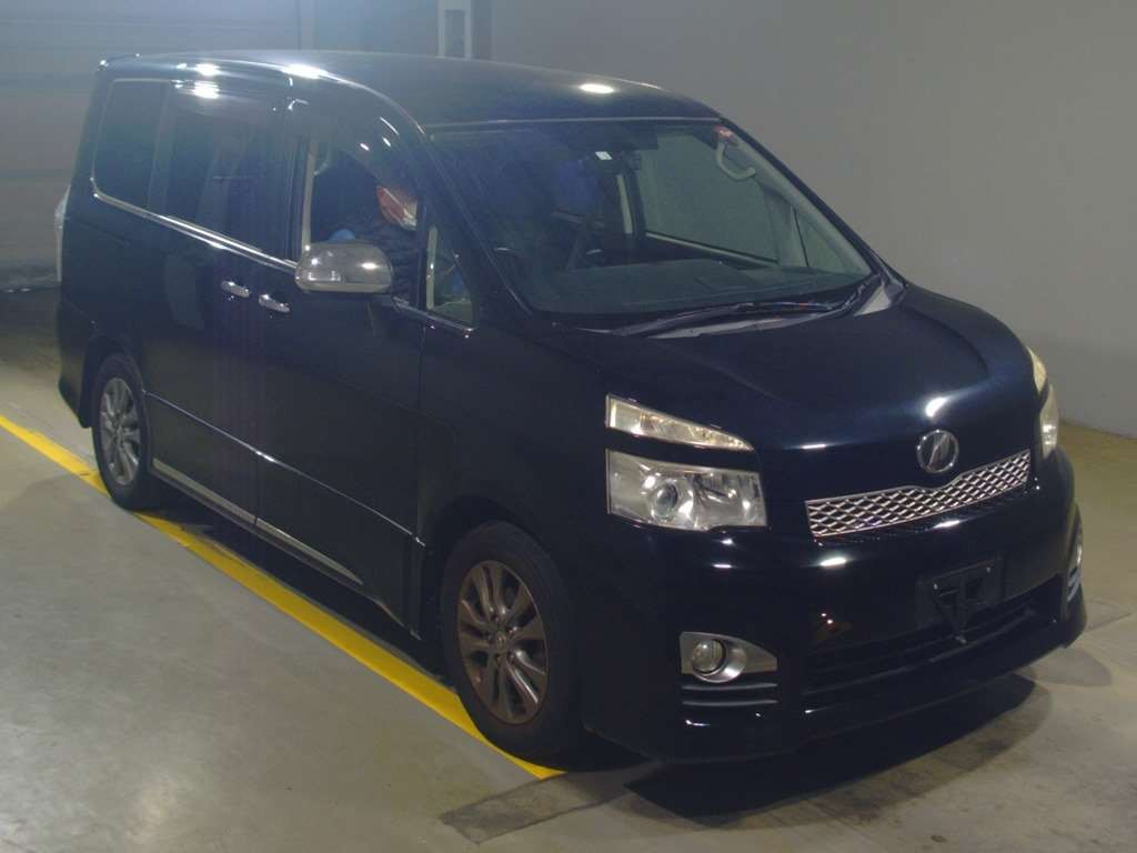 2012 Toyota Voxy ZRR70W[2]