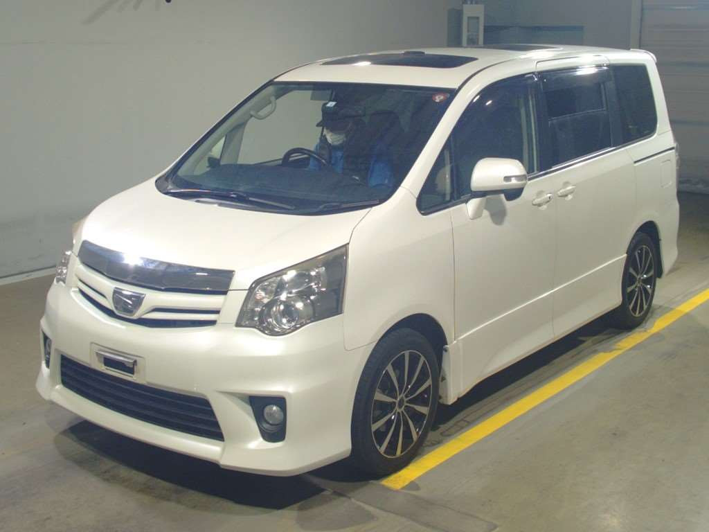 2012 Toyota Noah ZRR70W[0]