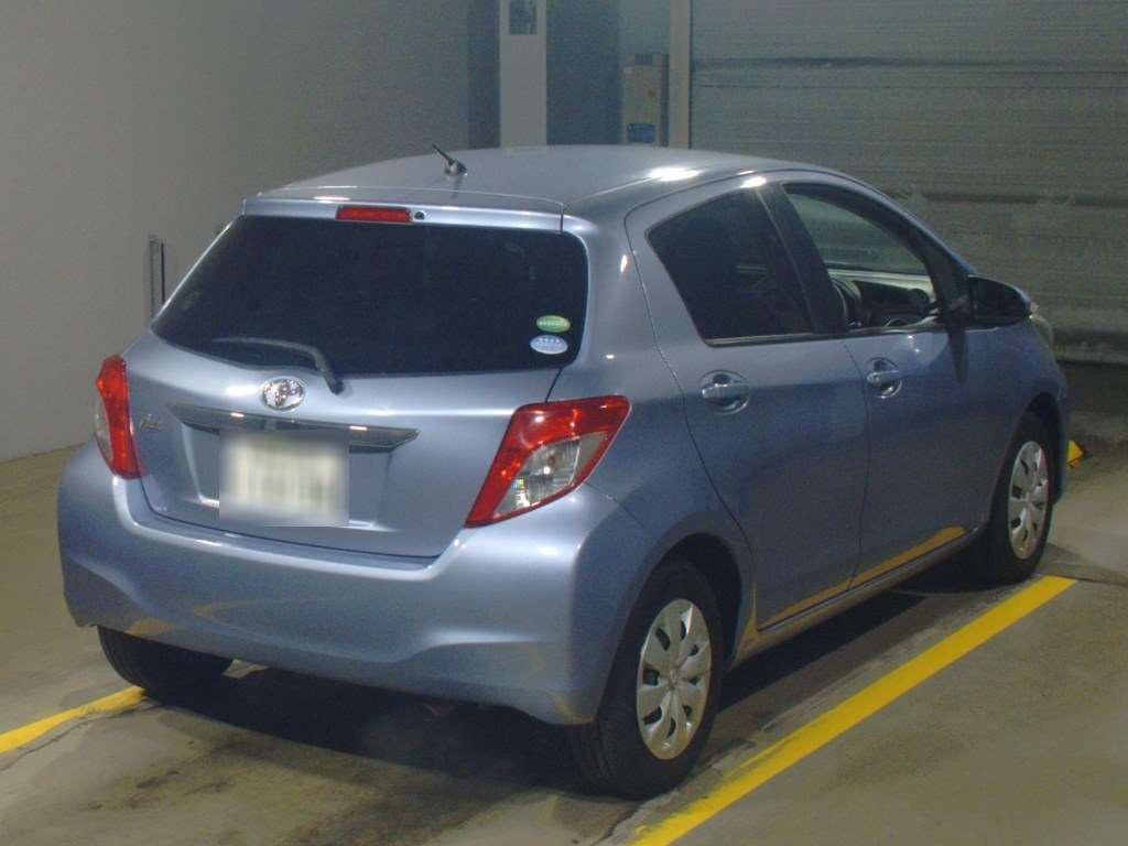 2012 Toyota Vitz NSP130[1]