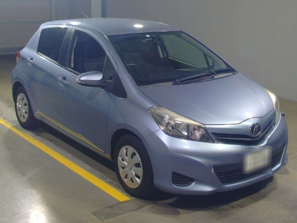 2012 Toyota Vitz NSP130[2]