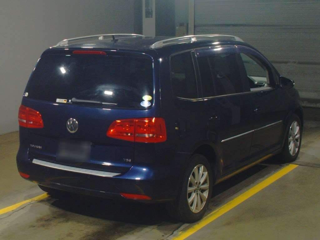 2012 Volkswagen Golf Touran 1TCAV[1]