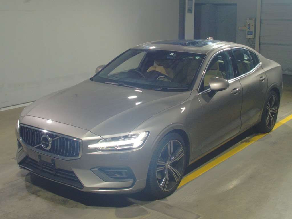 2020 Volvo S60 ZB420[0]