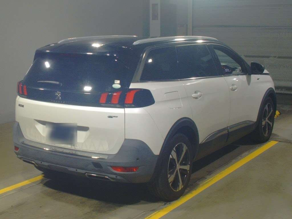 2018 Peugeot 5008 P87AH01[1]