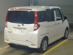 2022 Toyota Roomy