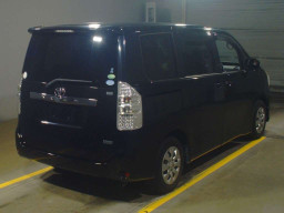 2013 Toyota Noah