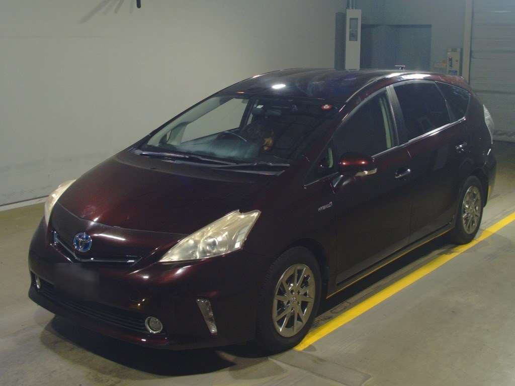 2013 Toyota Prius alpha ZVW41W[0]