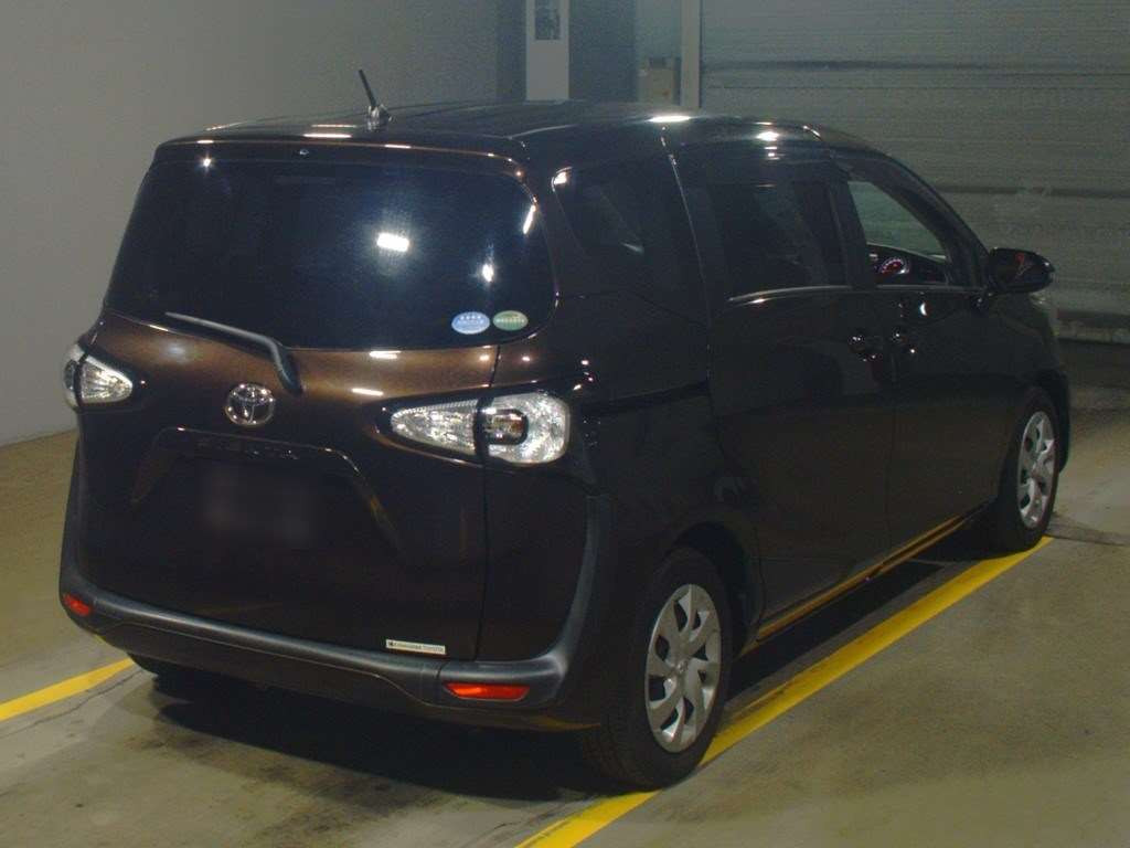 2015 Toyota Sienta NSP170G[1]