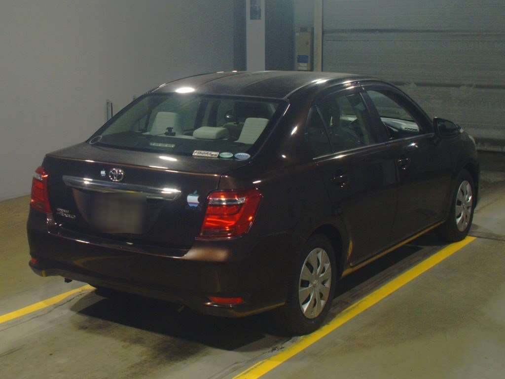 2015 Toyota Corolla Axio NRE161[1]