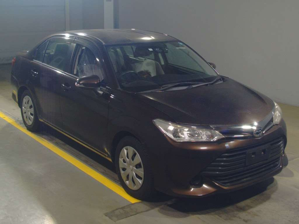 2015 Toyota Corolla Axio NRE161[2]