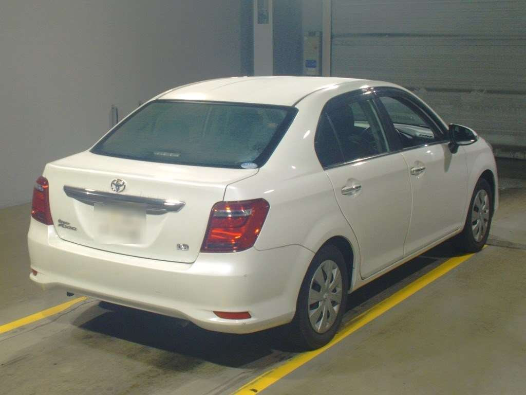 2016 Toyota Corolla Axio NZE161[1]