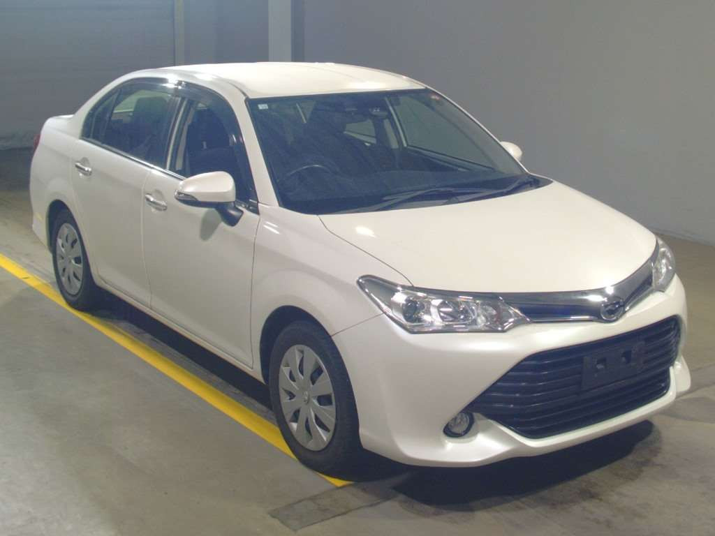 2016 Toyota Corolla Axio NZE161[2]