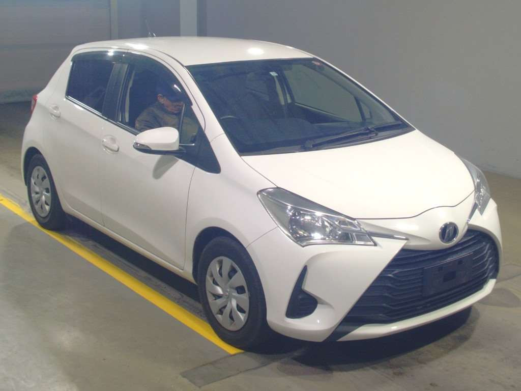 2019 Toyota Vitz NSP130[2]