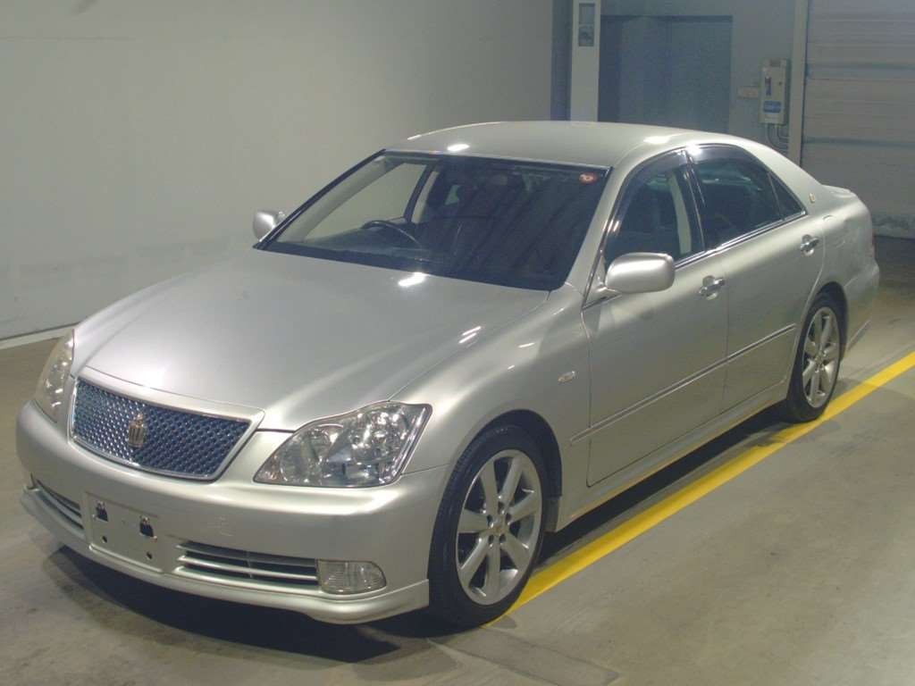 2004 Toyota Crown GRS180[0]