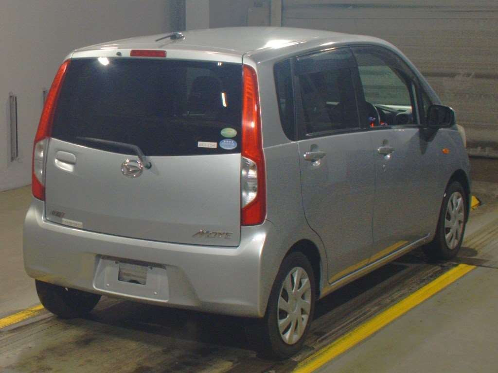 2013 Daihatsu Move LA100S[1]