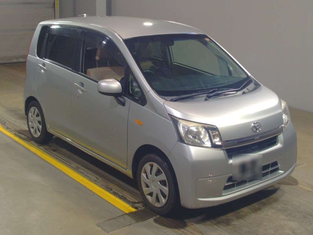 2013 Daihatsu Move LA100S[2]